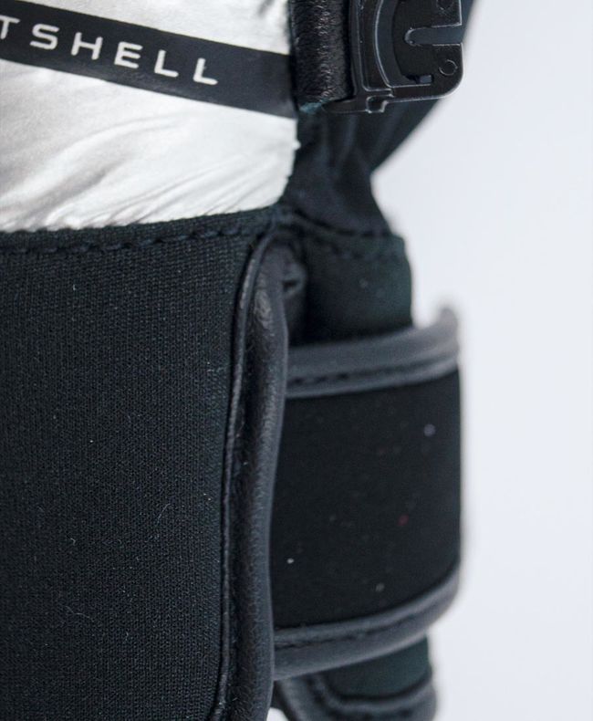 Рукавички жіночі Reusch Tessa Stormbloxx Black Shiny Silver - фото 8