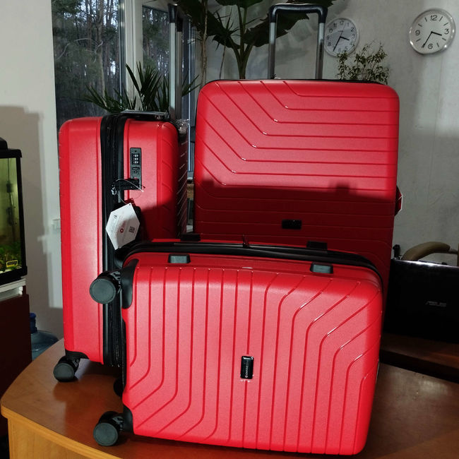 Валіза Swissbrand Eden M Red - фото 4