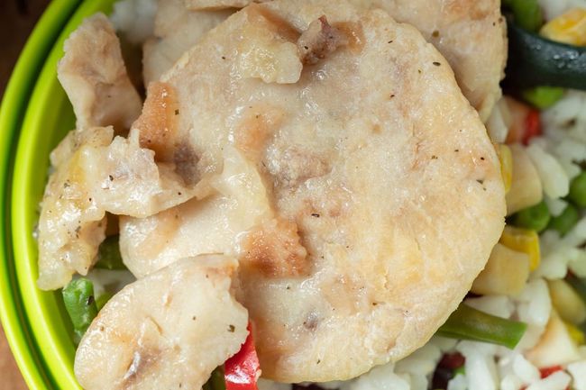 Харчі риба смажена з ананасами у вершковому соусі - фото 7