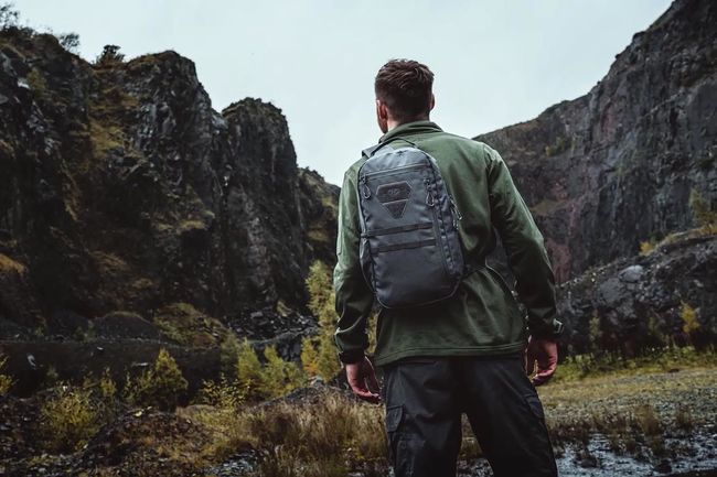 Рюкзак тактичний Highlander Scorpion Gearslinger 12L Dark Grey (TT191-DGY) - фото 21