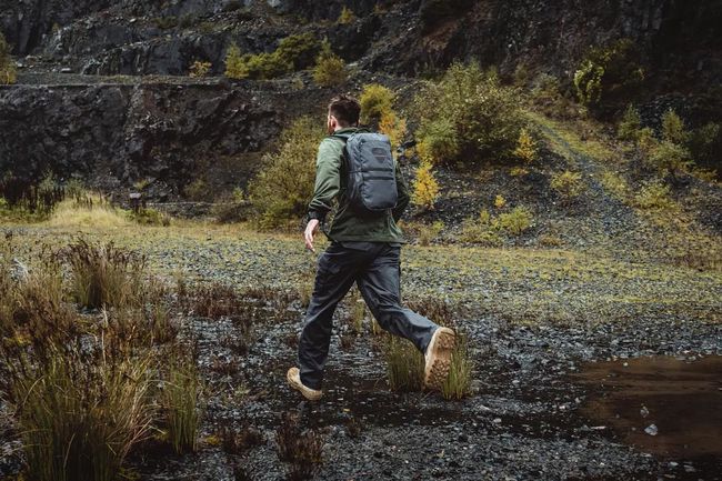 Рюкзак тактичний Highlander Scorpion Gearslinger 12L Dark Grey (TT191-DGY) - фото 20