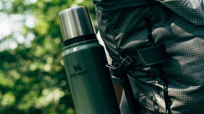 Термос Stanley Legendary Classic 2.3L Hammertone Green - фото 7