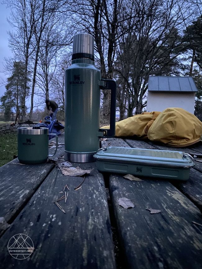 Термос Stanley Legendary Classic 2.3L Hammertone Green - фото 6