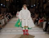 Олімпійський чемпіон Лукас Браатен пройшов подіумом Vogue World у Галереї Вітторіо Емануеле II